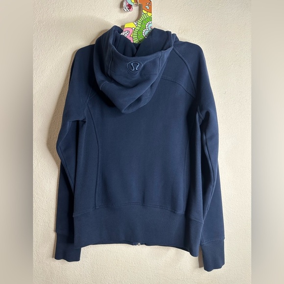 Lululemon Scuba Hoodie Light Cotton navy Fleece with advertising 
size 6 - Picture 2 of 4